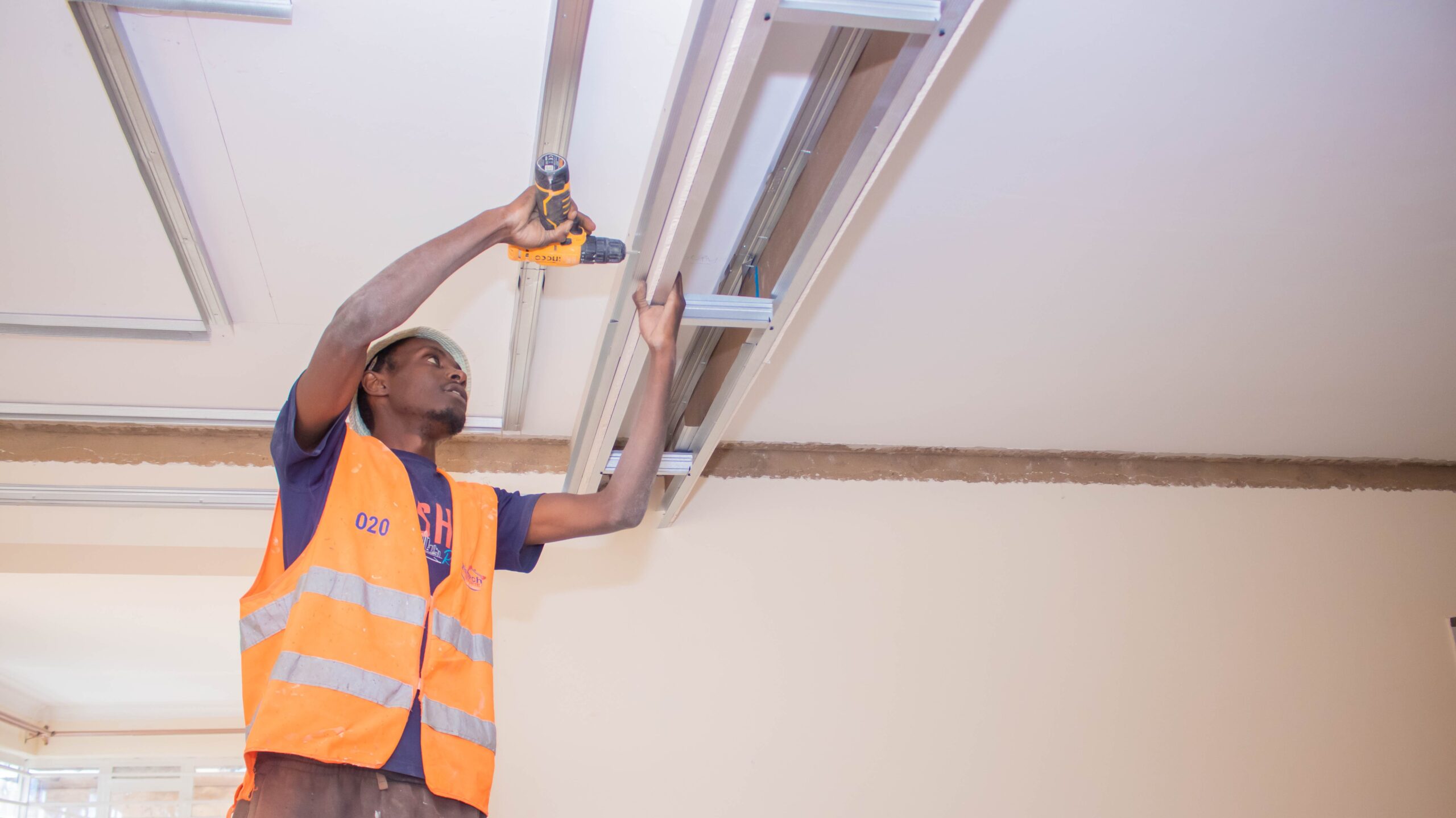 How to install gypsum ceilings