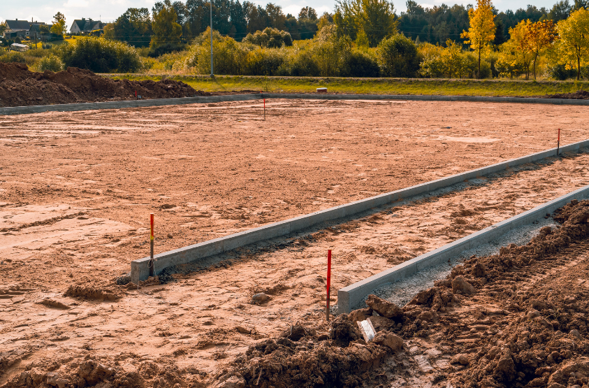 clearing site to fence