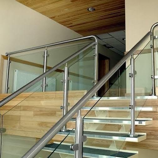 instalation of stainless steel handrails on stairs