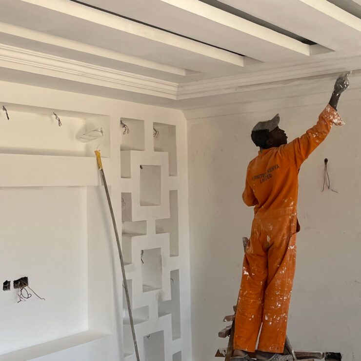 Installing gypsum ceiling in living room