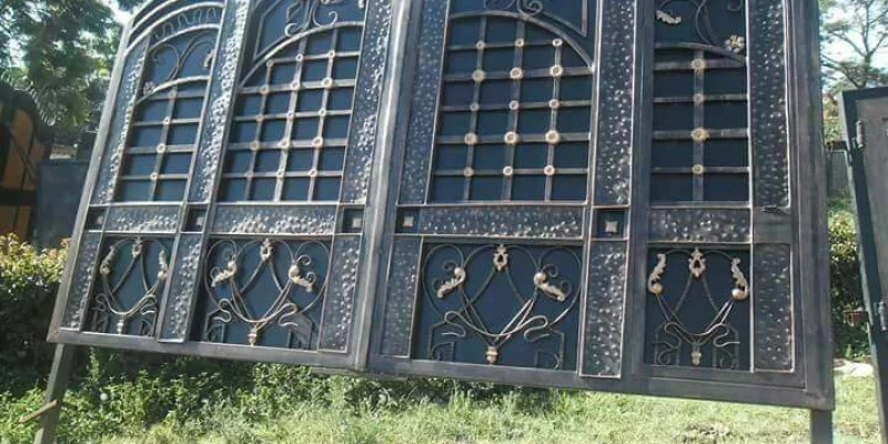 Gates and Fences in Kenya