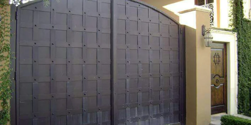 Gates and Fences in Kenya